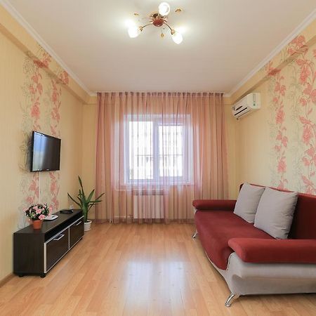 Apartment On Obolonskiy Prospect 12 Kyiv Exterior foto