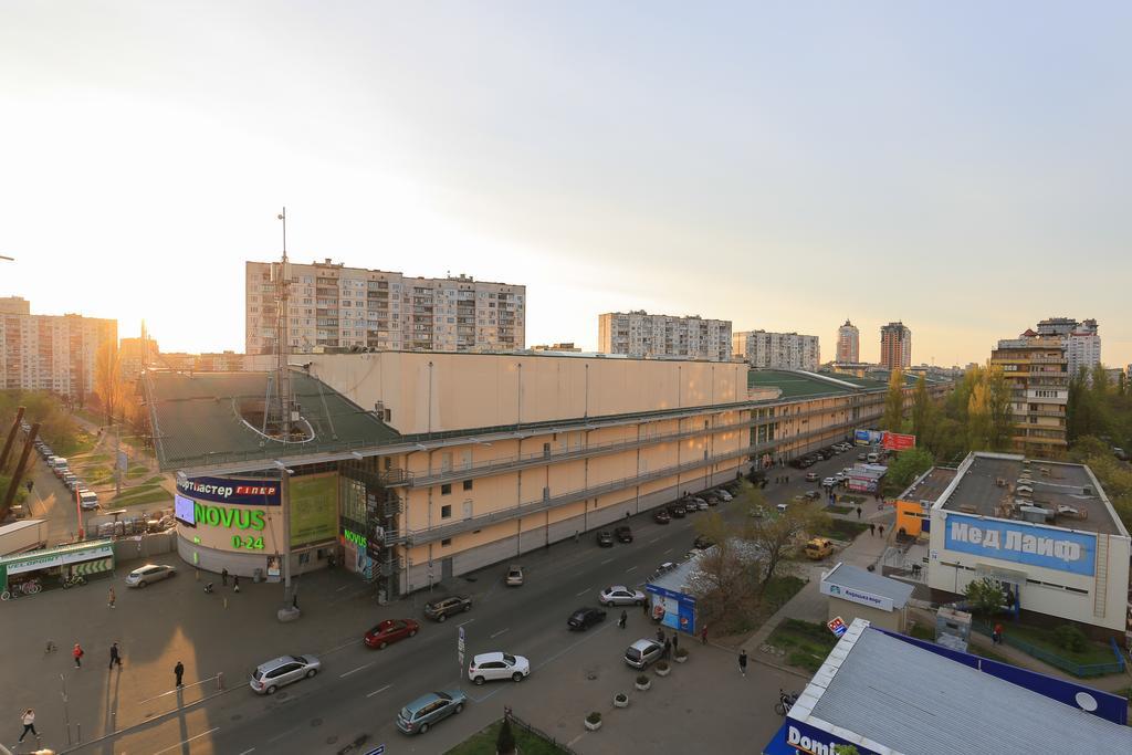 Apartment On Obolonskiy Prospect 12 Kyiv Exterior foto
