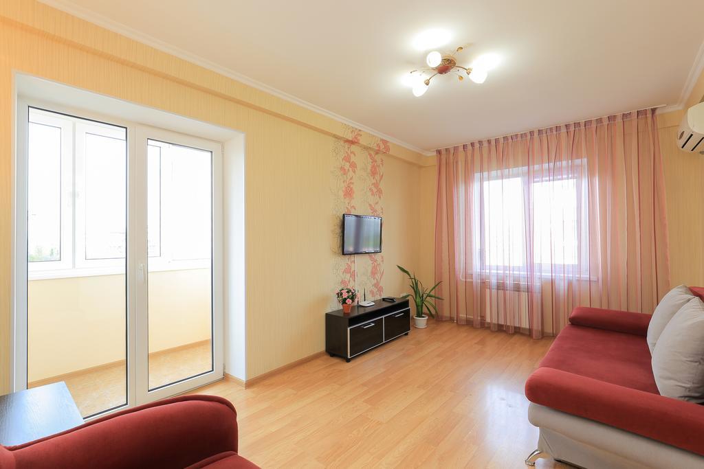 Apartment On Obolonskiy Prospect 12 Kyiv Exterior foto
